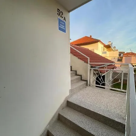 Apartment Modern Tome With Terrace, Free Parking & Wi-fi,