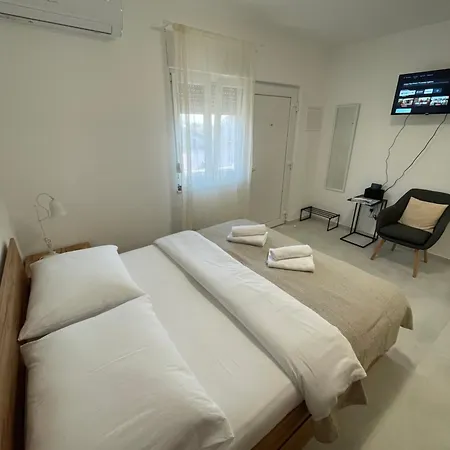 아파트 Modern Tome With Terrace, Free Parking & Wi-fi, *